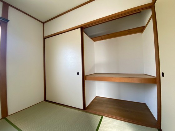 ファミールナカイⅡ