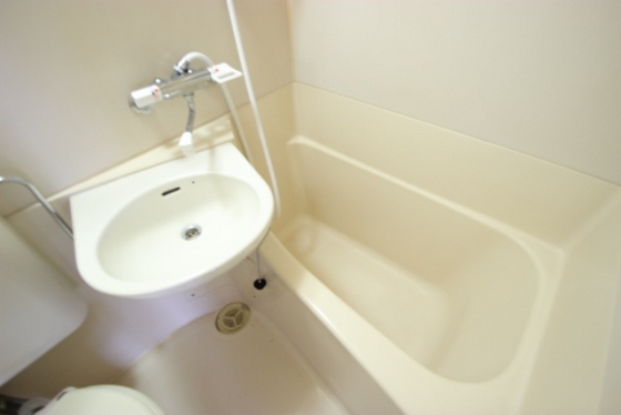 和秀舟入本町ビル