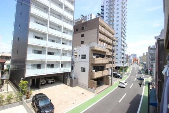 和秀舟入本町ビル