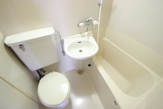 和秀舟入本町ビル