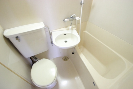 和秀舟入本町ビル