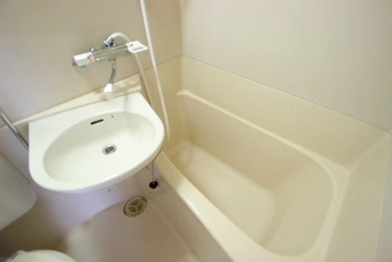 和秀舟入本町ビル