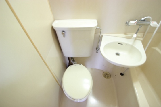 和秀舟入本町ビル