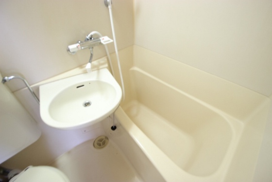 和秀舟入本町ビル