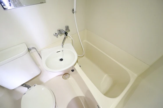 和秀舟入本町ビル