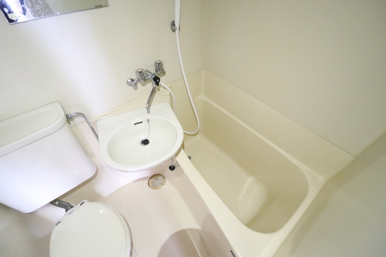 和秀舟入本町ビル