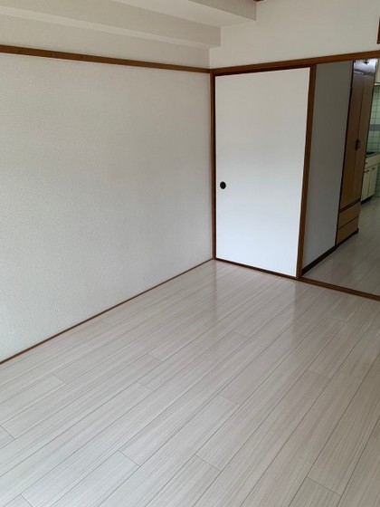 和秀舟入本町ビル