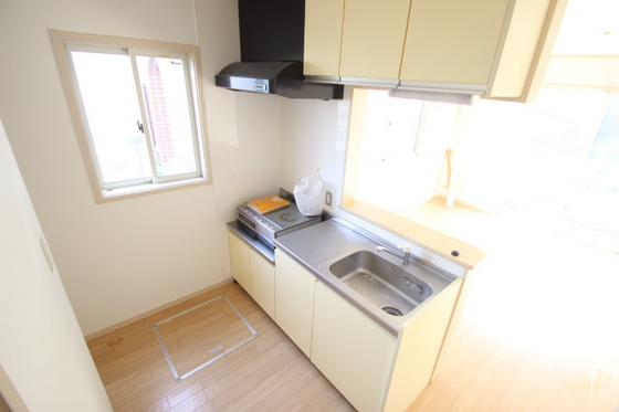 シャレーミヤモトE