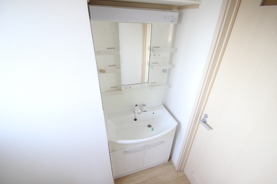 シャレーミヤモトE