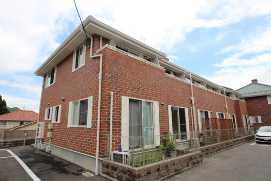 シャレーミヤモトE