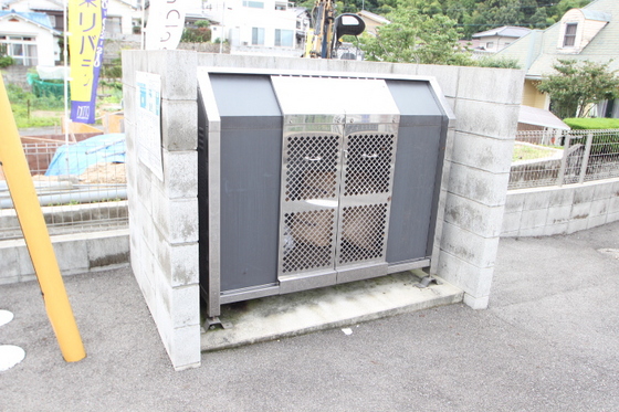 シャレーミヤモトE