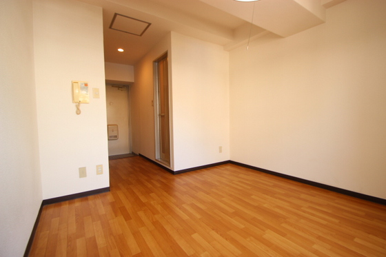 ロイヤルパレス東観音