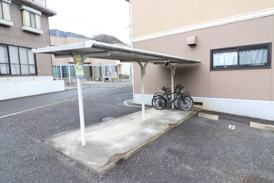 ゼフィランテス A棟