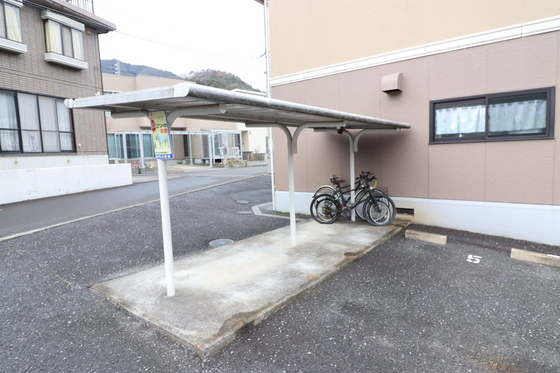 ゼフィランテス A棟