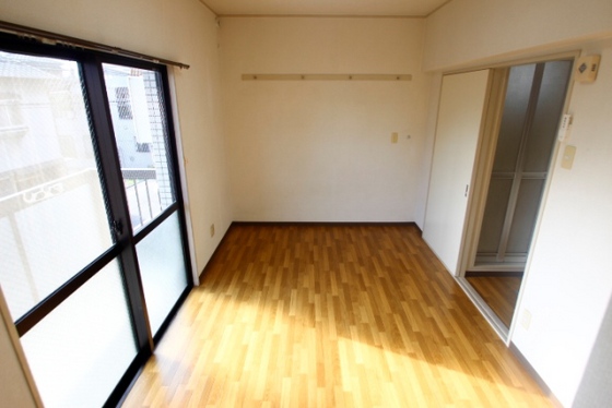 第7ガーデンビル