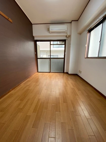 AXA(アクサ)舟入中町