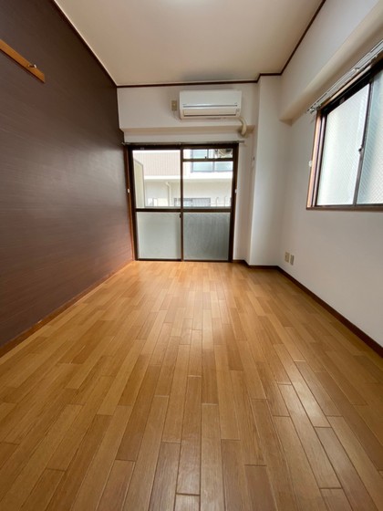 AXA(アクサ)舟入中町