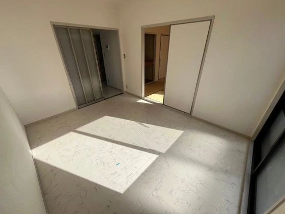 カレッジ東野B棟