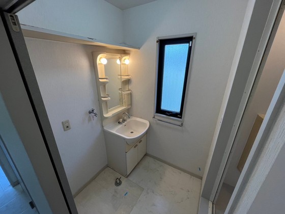 カレッジ東野B棟