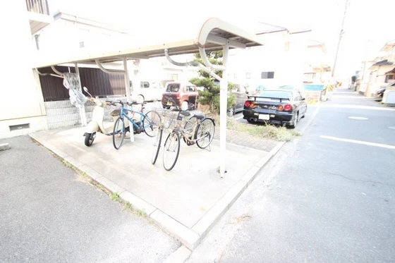 カレッジ東野B棟