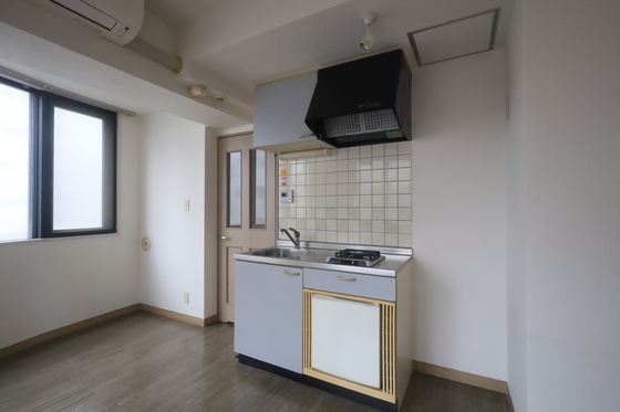 AXA(アクサ)富士見町