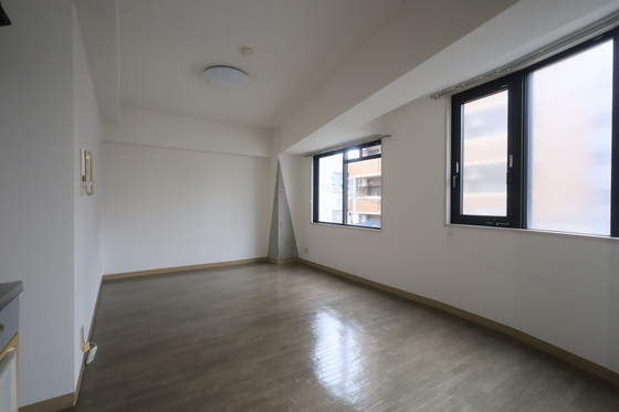 AXA(アクサ)富士見町