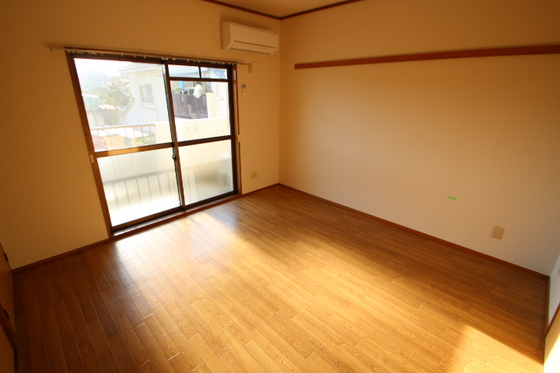 サンファミール緑井