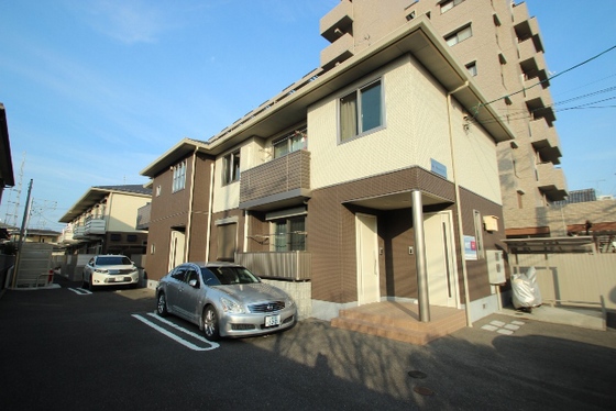 シャーメゾンKOBATA