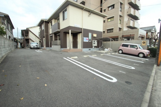 シャーメゾンKOBATA