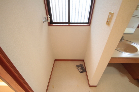 井口台網岡貸家