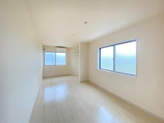 エストレビータ大芝