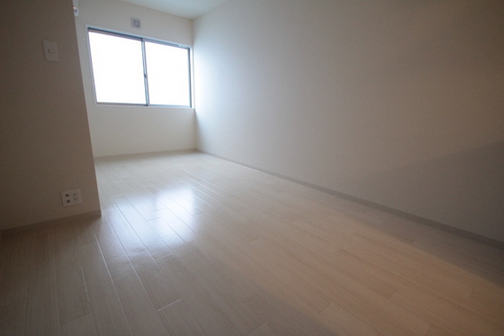 エストレビータ草津Ⅰ