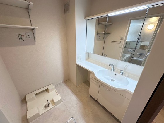 ロイヤルハイム江波