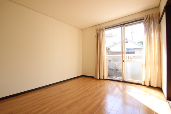 メゾンルミエール