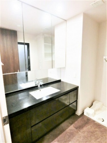 グランクロスタワー広島