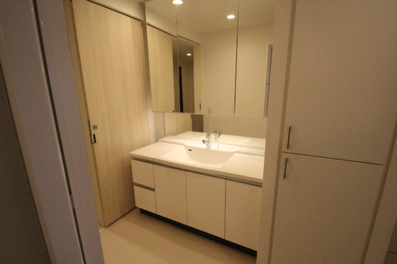 グランクロスタワー広島