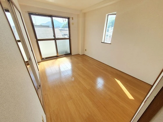 スクウェアガーデン緑井