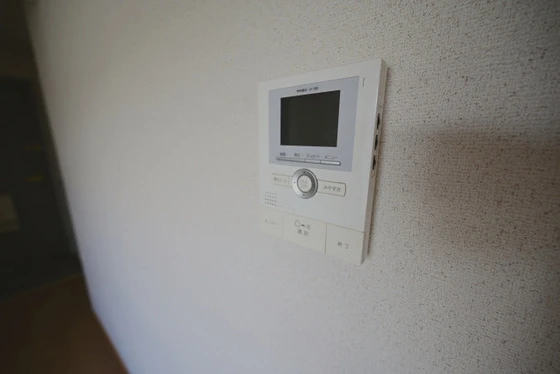 クレセントハウス