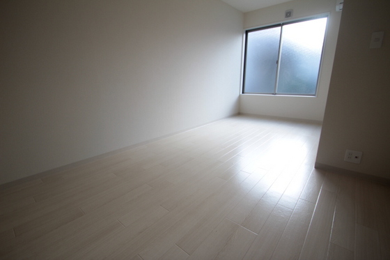 エストレビータ草津Ⅱ