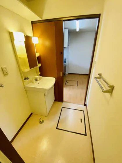 サニーコート B棟