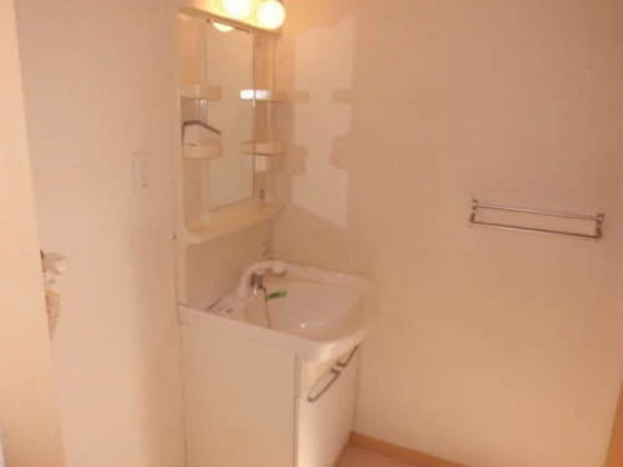 ウッド ヴィラージュ A棟