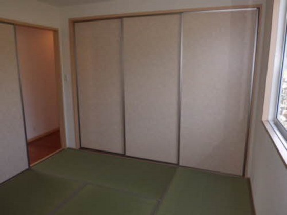 ウッド ヴィラージュ A棟