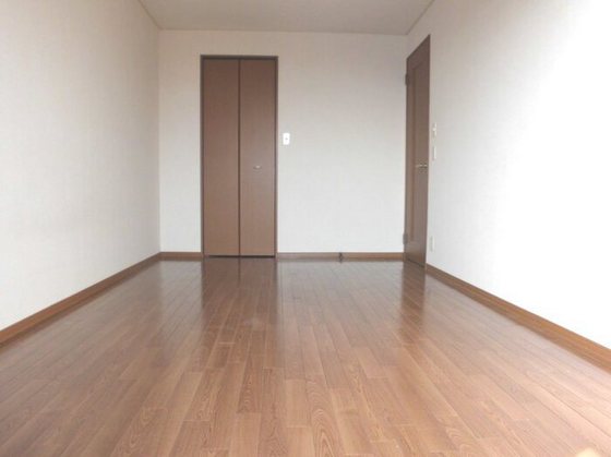 ヴィルヌーブ A棟