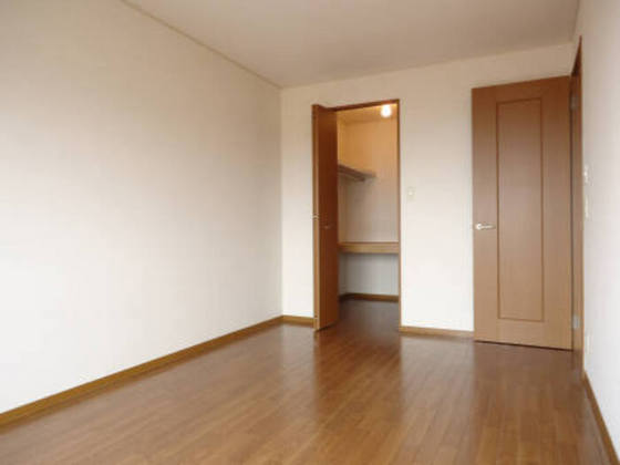 ヴィルヌーブ A棟