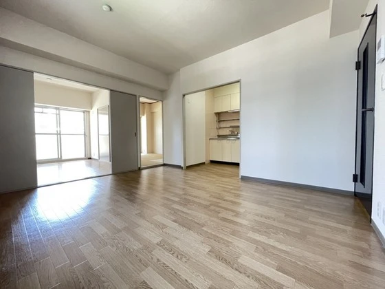 エム・ケイビル