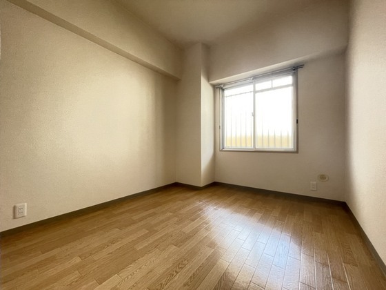 エム・ケイビル