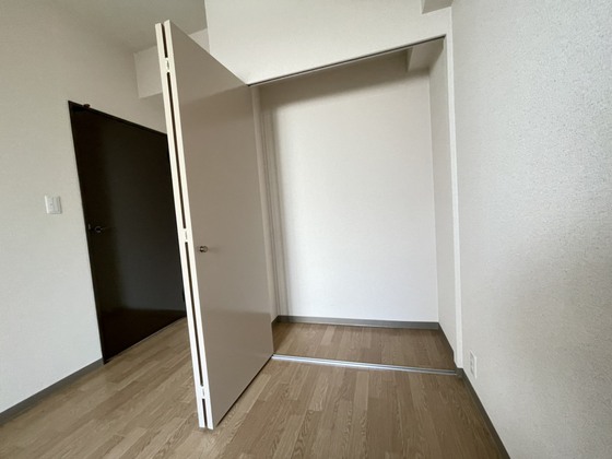 エム・ケイビル