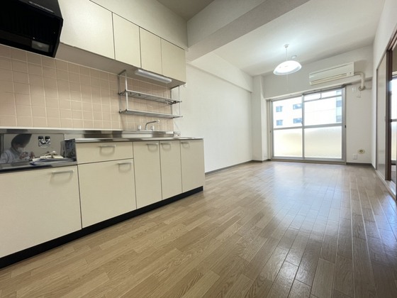 エム・ケイビル