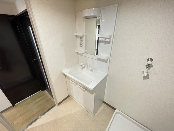 エム・ケイビル