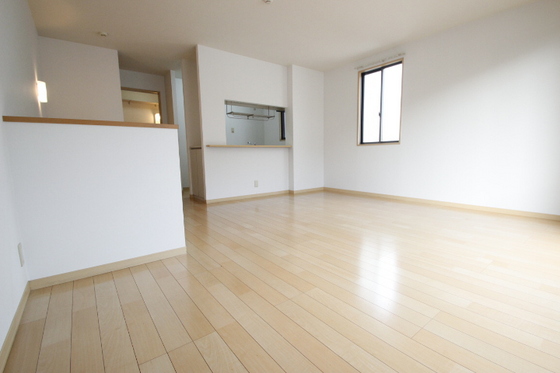 シャーメゾン相田 E棟